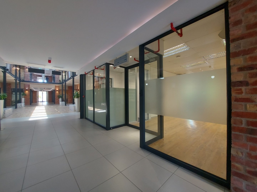 To Let commercial Property for Rent in Rondebosch Western Cape